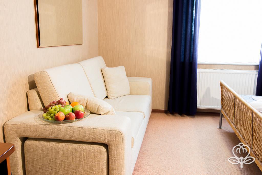L'Ascada Hotel Śrem Extérieur photo